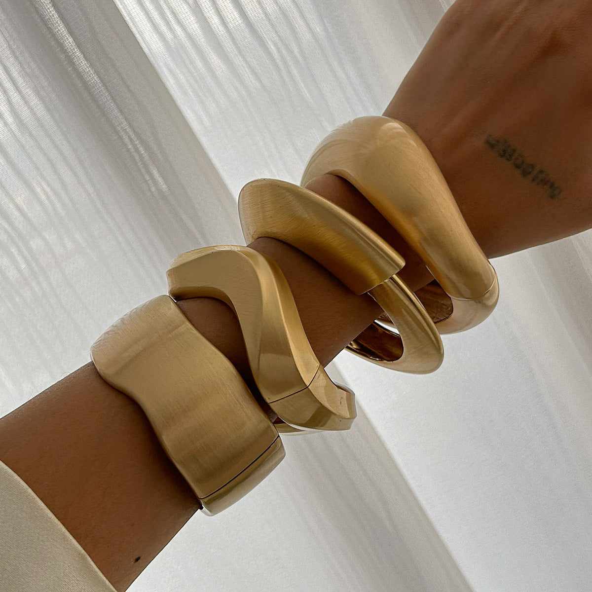 Woman's Fashion Alloy Bracelet